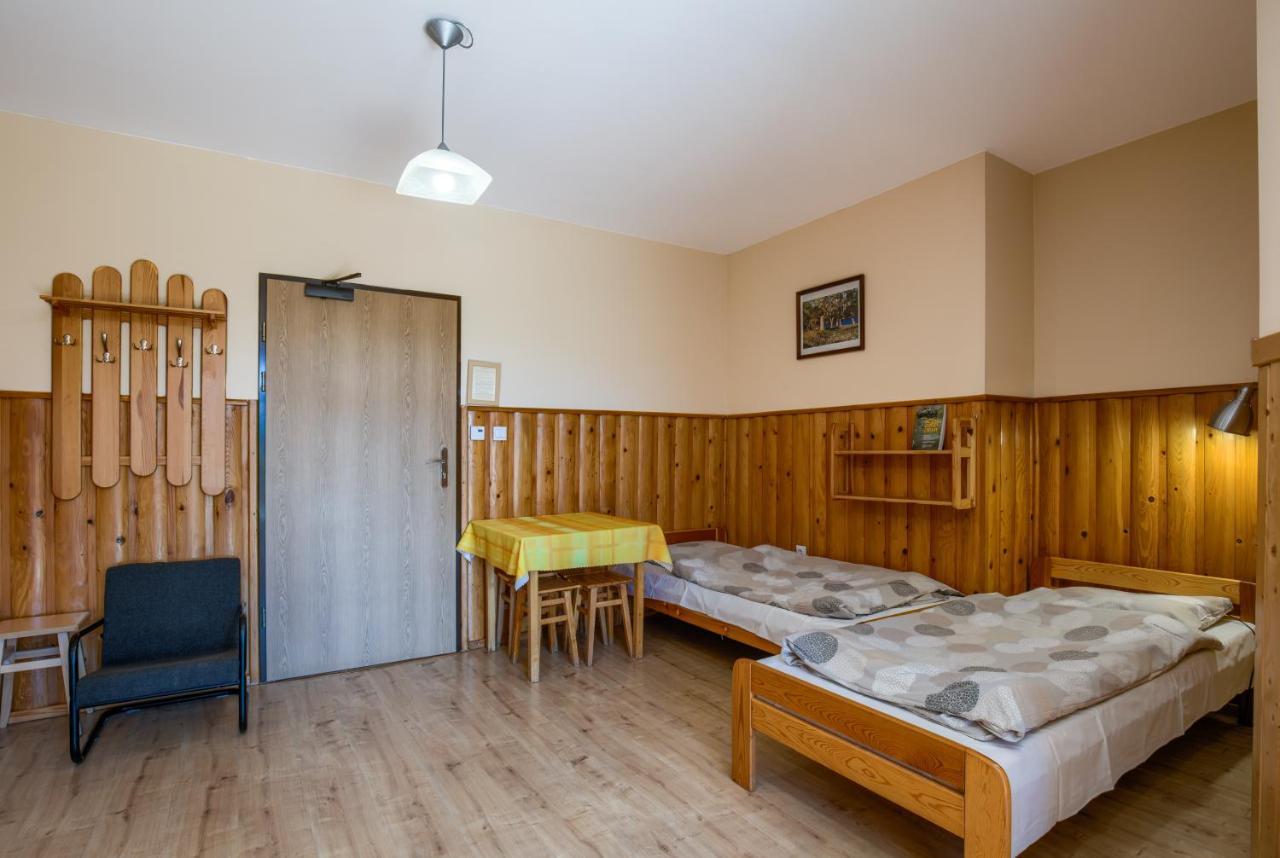 Schronisko Pttk Trzy Korony Bed and breakfast