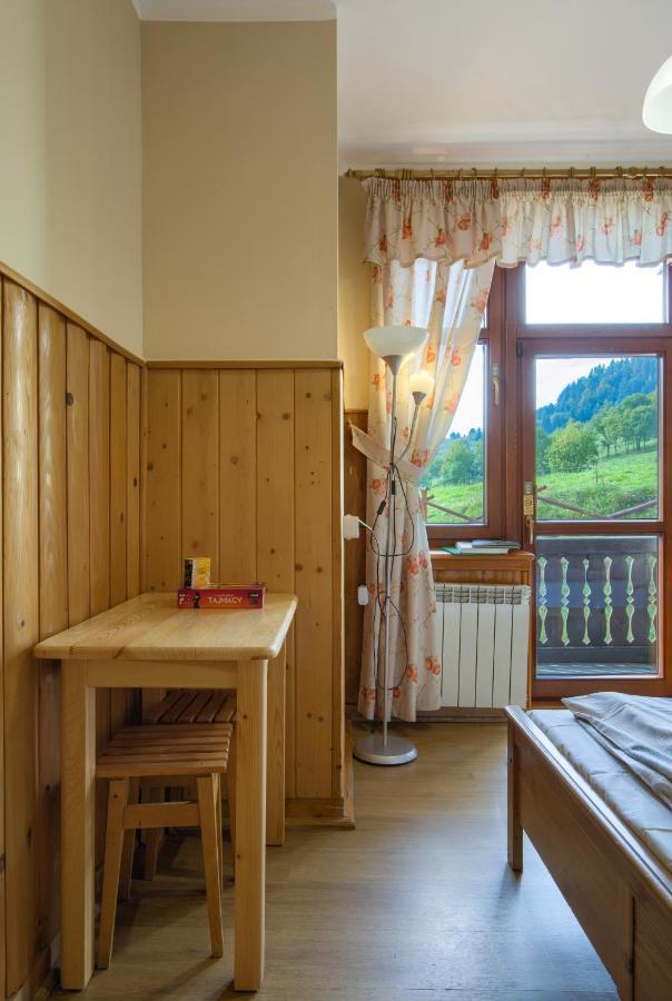 Schronisko Pttk Trzy Korony Bed and breakfast